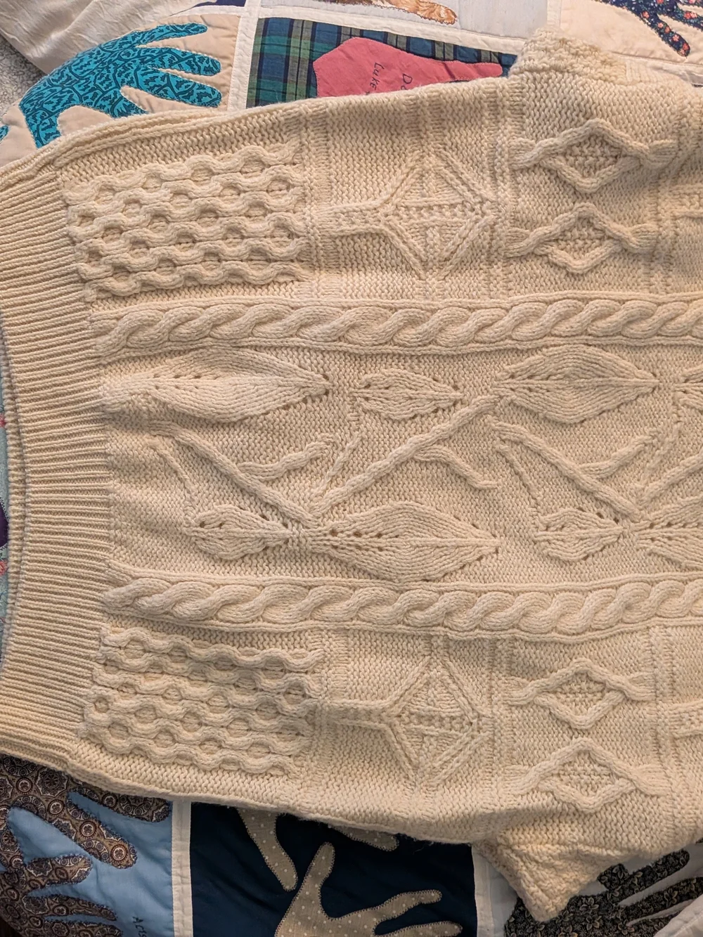 Shamrock Apparel Cable Knit Crewneck Sweater - Cream